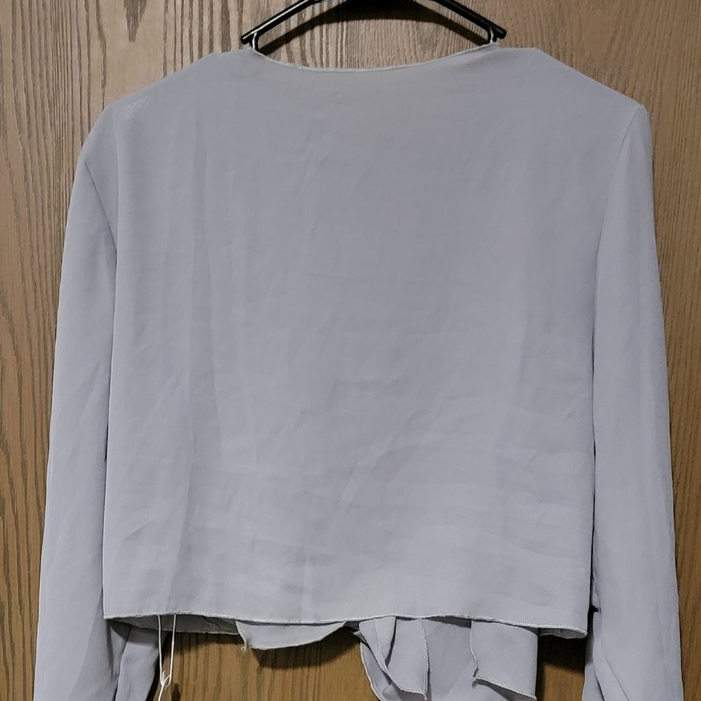 clothes - Picture 2 of 2